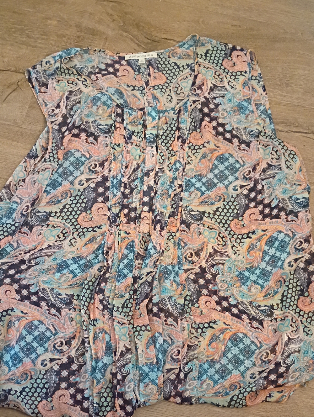 Daniel Rainn Sleeveless Paisley Pintuck Blouse - Blue & Peach